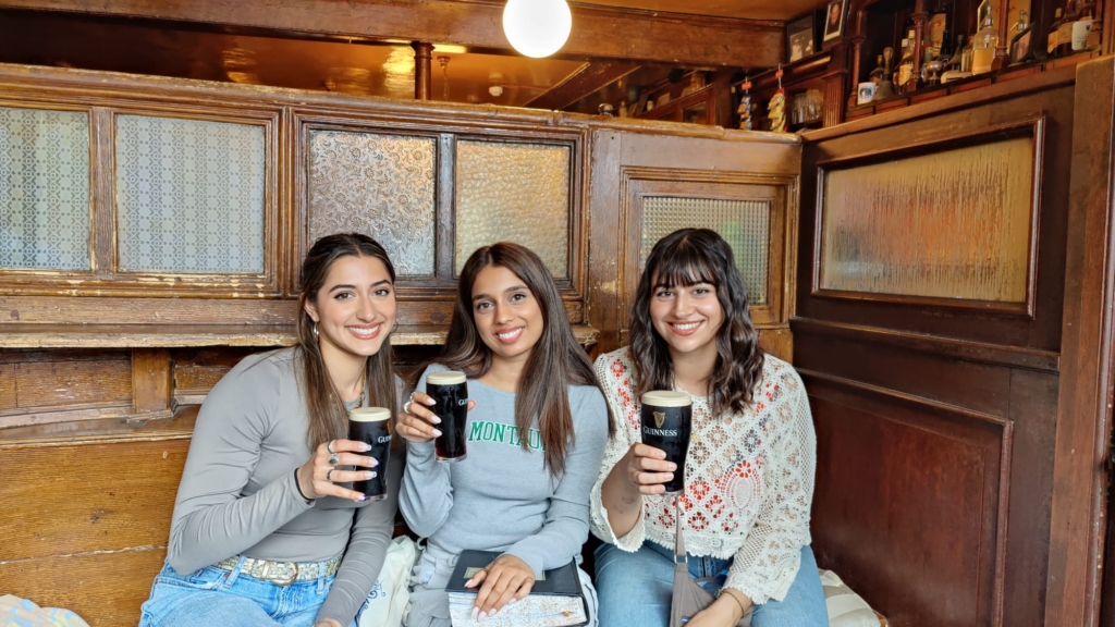 girls enjoying guinness pint - the perfect pint tour